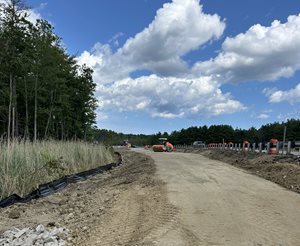 20260813_Embankment_fill_Sta_515_looking_north_Exit32_off.JPG 20260813_Embankment_fill_Sta_515_looking_north_Exit32_off.JPG